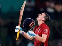 Harry Brook destroza su primera Inglaterra del siglo XXI para desmantelar los bolos paquistaníes e impulsar a su equipo a las semifinales de la Copa del Mundo.