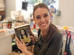 El enorme cartel Jacinda Ardern se ha mudado a Australia y a la famosa región donde fue vista.