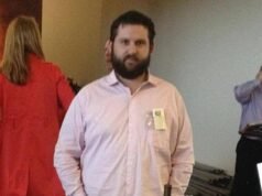 El rico propietario de un viñedo del Valle de Napa arruina su vida después de usar uvas falsificadas para producir sus elegantes botellas de vino.