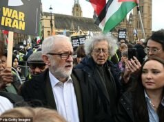 Jeremy Corbyn se une a cientos de manifestantes pro-Irán en Londres con pancartas de ayatolá para exigir el fin de las «guerras de Trump»