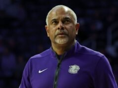 Tang se marcha tras la derrota de K-State: los jugadores «no merecen estar aquí»