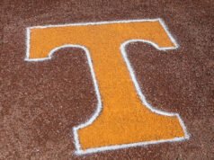 Wes Rucker, veterano periodista deportivo de Tennessee, muere en un accidente automovilístico