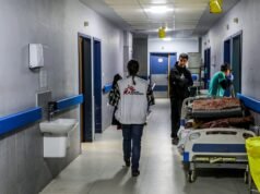 Médicos Sin Fronteras suspende algunas obras en el Hospital Nasser de Gaza por la presencia de hombres armados