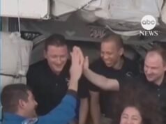 Vídeo 4 astronautas llegan a la ISS para sustituir a la tripulación evacuada de la NASA