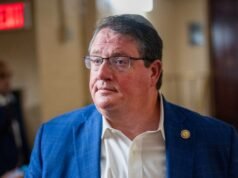 El comentario antimusulmán de un legislador republicano provoca pedidos de su dimisión