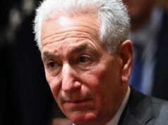 Al embajador francés, Charles Kushner, se le prohibió reunirse con funcionarios después de no presentarse a la citación.