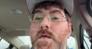 El hombre que dice tener el pene más pequeño del mundo acepta con gusto sus rivales