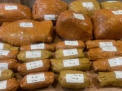 Registrado por la noche en el aparcamiento del hospital UKI Cawang, la policía incauta casi 10 kg de marihuana y arresta a 3 sospechosos