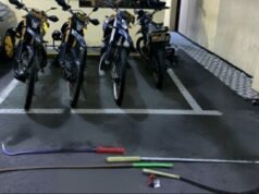 Brimob mata a jóvenes que luchaban en el este de Yakarta, 5 arrestados con 4 Sajam