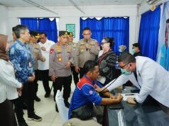 Al participar en el 53 aniversario de la KSPSI, el jefe de la policía nacional afirma su apoyo a la lucha de los trabajadores