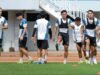 El programa de entrenamiento del PSIM cambió durante el Ramadán, y las tropas de Mataram aún son alentadas a hacer frente a su apretada agenda.