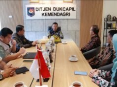 Comunidades Banyumas y Depok se preparan para entrar a la era de la administración digital