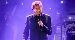 Barry Manilow pospone más conciertos tras una ‘deprimente’ actualización sobre el cáncer