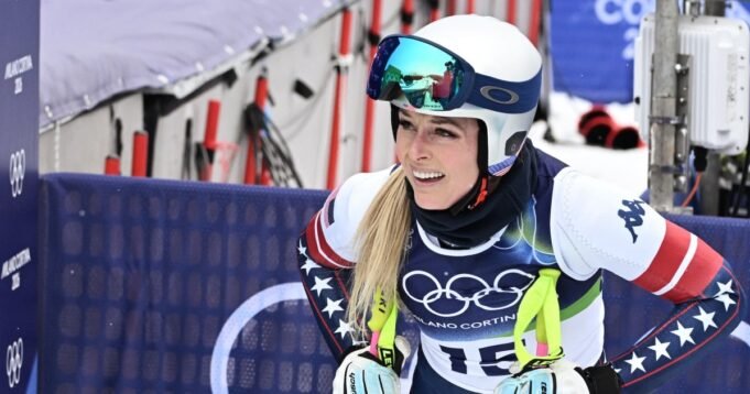 GettyImages-2259737813Lindsey-Vonn-Says-Doc-Saved-My-Leg-In-Emotional-Video-After-Leaving-Hospital.jpg