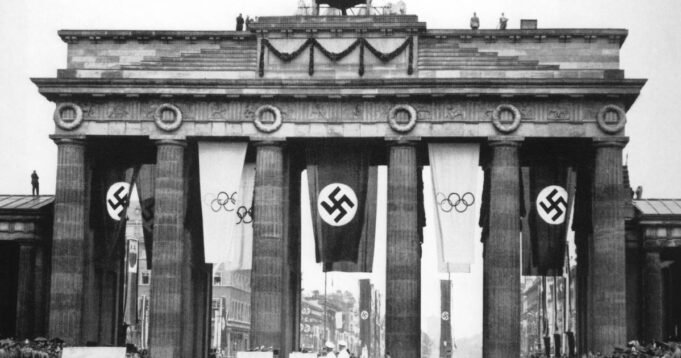 GettyImages-3046695-adolf-hitler-olympics.jpg