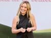 Hilary Duff responde a la reacción violenta por las referencias picantes en la nueva canción ‘Roommates’