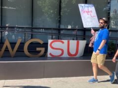 La huelga del personal de la WGA entra en su segunda semana mientras dos partes se reúnen