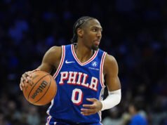 Tyrese Maxey de los 76ers supera a Allen Iverson como líder de la franquicia en triples