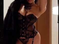 Adivina quién es la actriz y modelo en lenceria negra