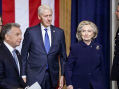 Los Clinton acuerdan dar testimonio ante el Comité de Supervisión de la Cámara sobre Epstein
