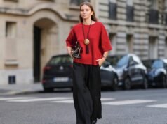 17 blusas coloridas de manga corta que favorecen los brazos grandes