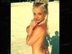 Britney Spears presume su trasero en foto de playa nudista