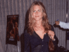13 Amazon descubre quién está copiando el estilo de aeropuerto de los 90 de Jennifer Aniston