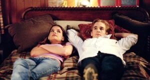 El director favorito de Dawson dona al fondo James Van Der Beek