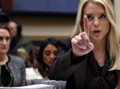 La hilaridad involuntaria del emocionante testimonio de Pam Bondi