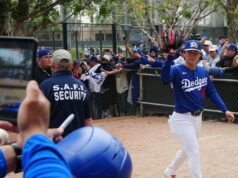 Yoshinobu Yamamoto debe mantener la calma en medio de la tormenta de los Dodgers