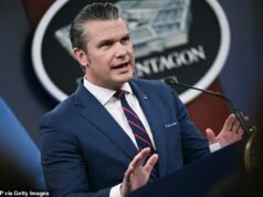 Pete Hegseth declara que «la guerra es el infierno» con un mensaje de grito de batalla para los guerreros estadounidenses «entrenados para matar»: «Este es vuestro momento»