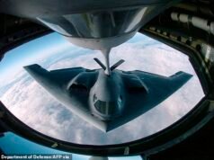 Dentro de la Operación Furia Épica: Recuento minuto a minuto después de que la orden de Trump de «ir» desencadena una carrera de 37 horas con un bombardero B-2 hacia Irán con 100 aviones de combate estadounidenses y Tomahawk Storm