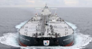 2 barcos aún en el Estrecho de Ormuz durante la guerra Irán-EE.UU., Pertamina abre sus puertas