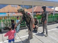 El enfoque humanista se convierte en el «arma» de la policía para fortalecer la confianza pública y mantener la estabilidad de la seguridad en Papúa Interior.