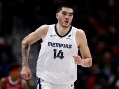 El pívot de los Grizzlies, Zach Edey, se someterá a una cirugía de tobillo tras el último revés por lesión, y estará fuera indefinidamente