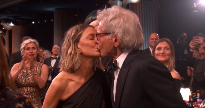 Harrison-Ford-kiss-Calista-Flockhart-SAG-Screen-2026-Actors-Guild-Awards-Actor-Awards.jpg