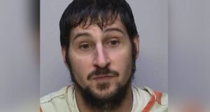 Un hombre de Nueva York ‘ejecutó’ a su exnovia mientras ella y sus 3 hijos dormían