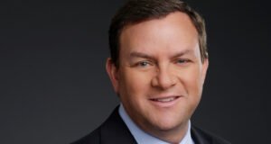 Las ganancias de Versant 2025 cayeron, citando caídas de ingresos en publicidad y distribución